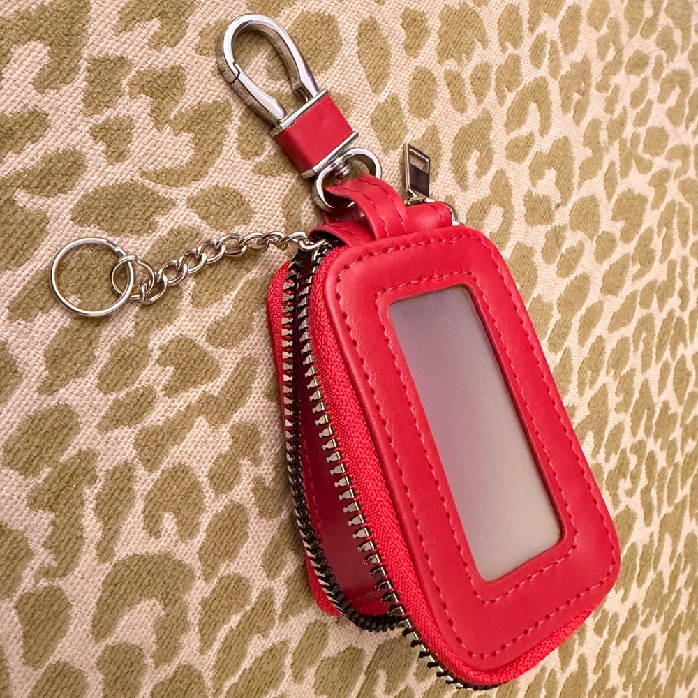Red Keychain Wallet - Picture 8 of 8